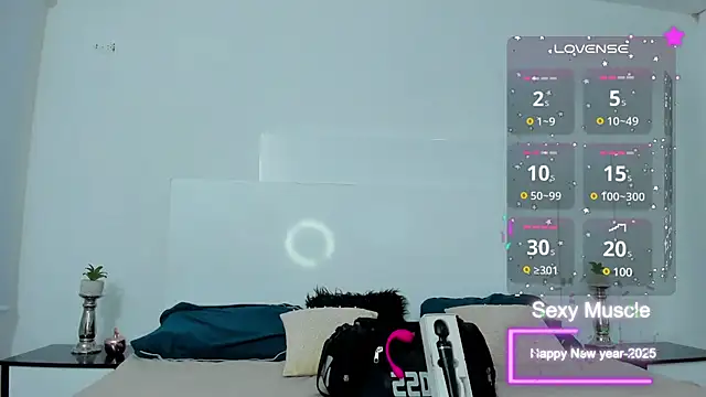 Snapshot of AmberAdams_ chatting on 02.05.25 AmberAdams online show from 02.05.25