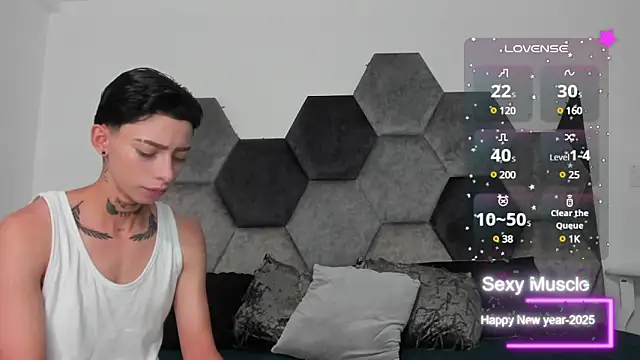 Snapshot of AmberAdams_ chatting on 02.11.25 AmberAdams online show from 02.11.25