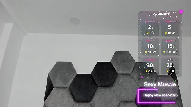 Snapshot of AmberAdams_ chatting on 02.15.25 AmberAdams online show from 02.15.25