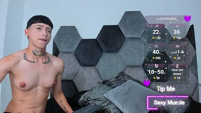 Snapshot of AmberAdams_ chatting on 02.23.25 AmberAdams online show from 02.23.25