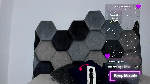 Snapshot of AmberAdams_ chatting on 03.06.25 AmberAdams online show from 03.06.25