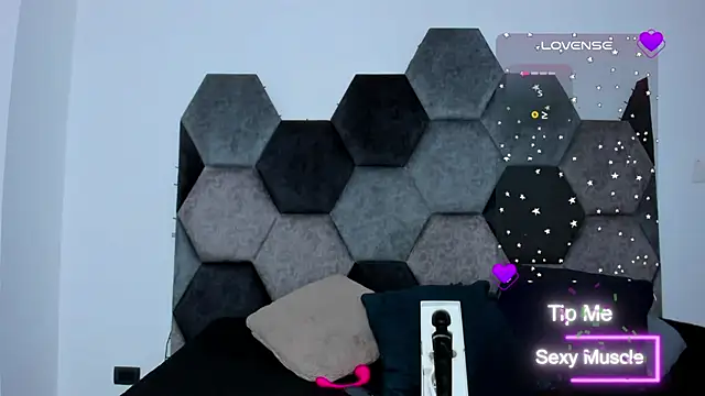 Snapshot of AmberAdams_ chatting on 03.08.25 AmberAdams online show from 03.08.25