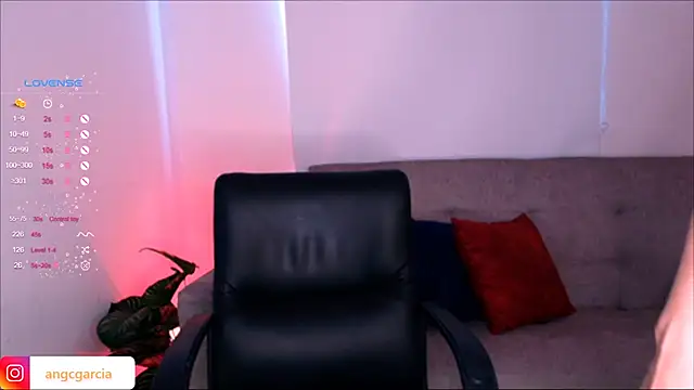 Valengarcia  online show from 12.16.24