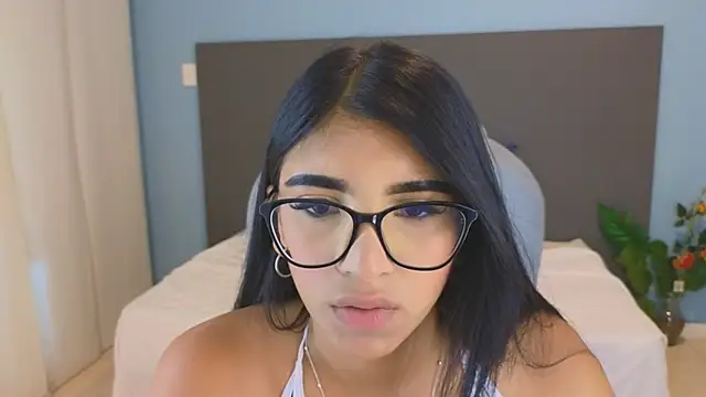 Snapshot of maiaa_ruiz chatting on 10.23.25 maiaa ruiz online show from 10.23.25