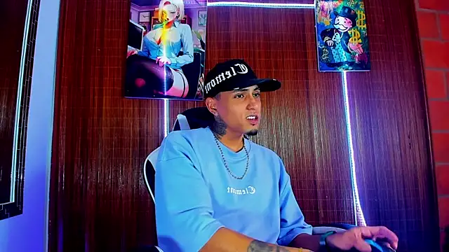 Snapshot of Liam_lee chatting on 02.06.26 Liam lee online show from 02.06.26