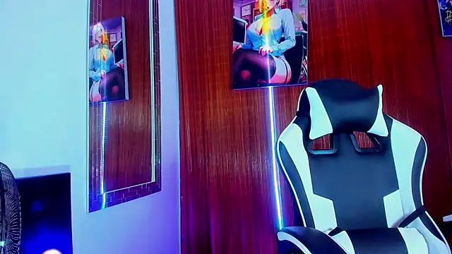 Snapshot of Liam_lee chatting on 02.10.26 Liam lee online show from 02.10.26