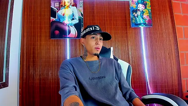 Snapshot of Liam_lee chatting on 02.12.26 Liam lee online show from 02.12.26