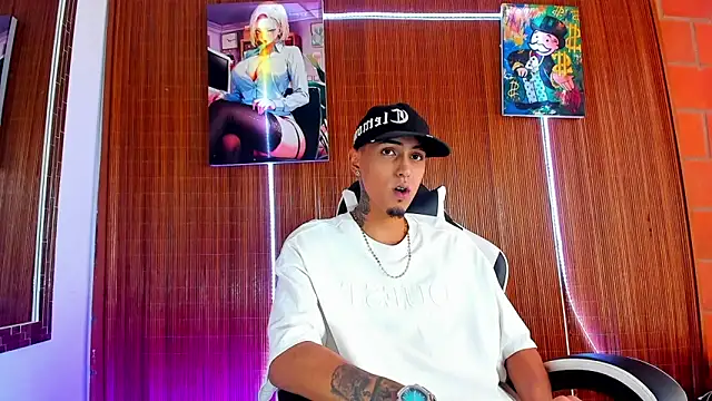 Snapshot of Liam_lee chatting on 02.18.26 Liam lee online show from 02.18.26