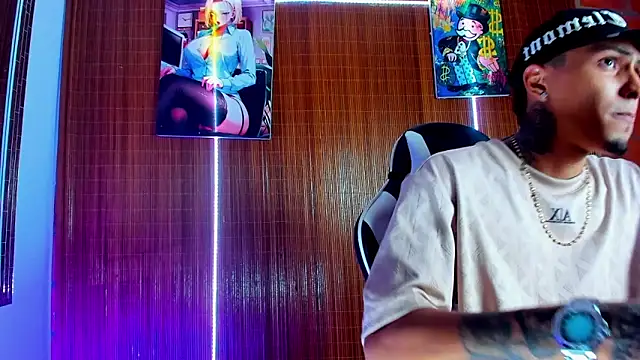 Snapshot of Liam_lee chatting on 03.05.26 Liam lee online show from 03.05.26