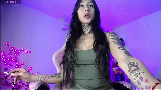 Snapshot of Juana_777 chatting on 02.01.25 Juana 777 online show from 02.01.25