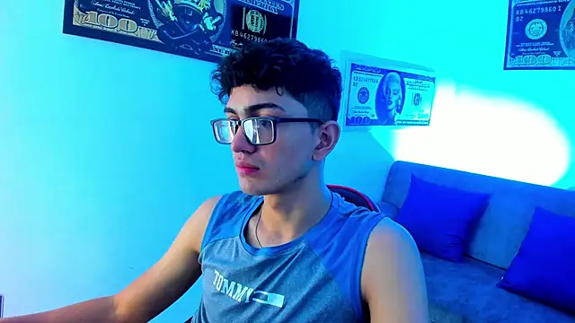 TylerWhite  online show from 01.05.25