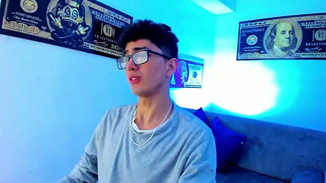 TylerWhite  online show from 01.08.25