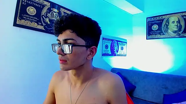 TylerWhite  online show from 01.09.25