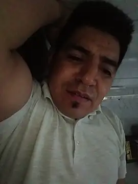 Snapshot of latino17 chatting on 03.16.26 latino17 online show from 03.16.26