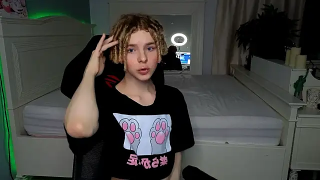 Snapshot of Kudi_Minnt chatting on 03.01.26 Kudi Minnt online show from 03.01.26