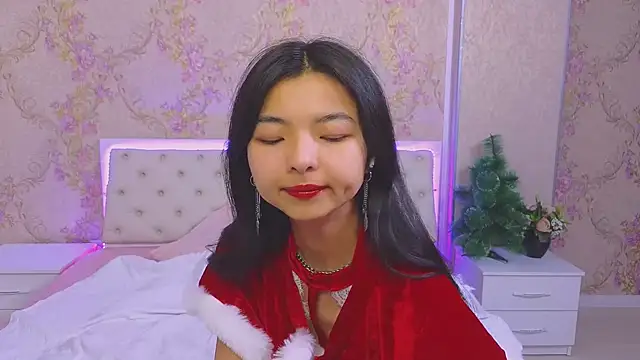 Shy Kira online show from 12.21.24