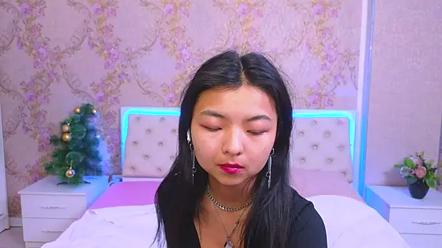 Shy Kira online show from 01.13.25