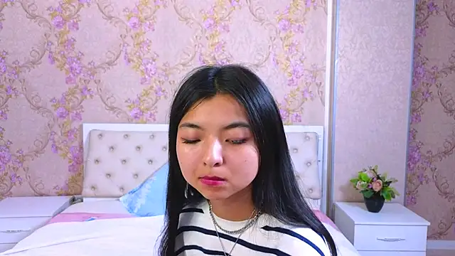 Shy Kira online show from 01.23.25