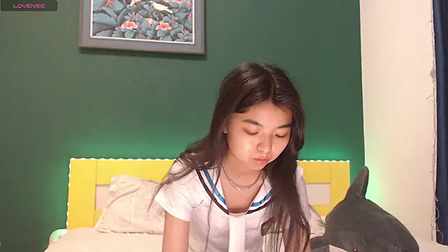 Shy Kira online show from 03.10.26