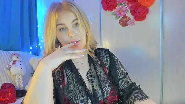 CoraSwon online show from 01.02.25