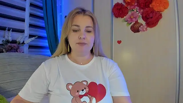 CoraSwon online show from 09.27.25