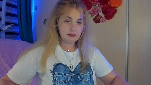 CoraSwon online show from 09.28.25