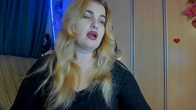 CoraSwon online show from 03.31.26