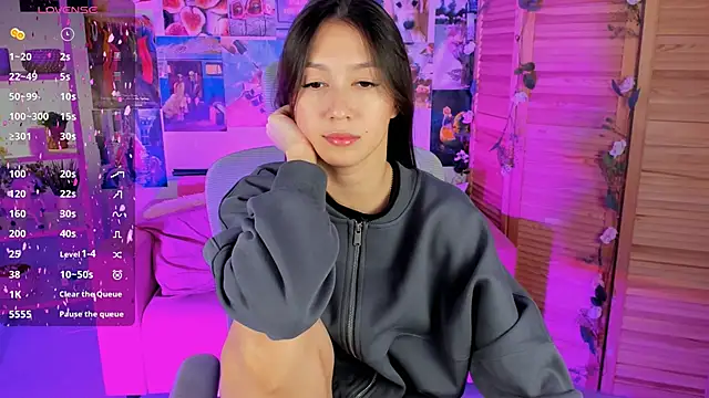 LanaBaker online show from 12.10.24