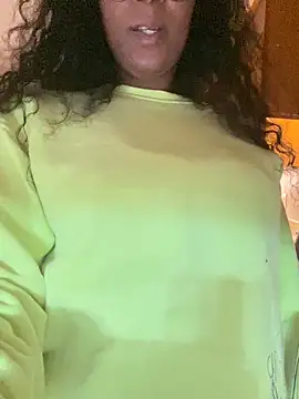 Snapshot of KLoveeee chatting on 01.09.25 KLoveeee online show from 01.09.25