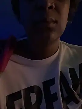 Snapshot of KLoveeee chatting on 03.13.25 KLoveeee online show from 03.13.25