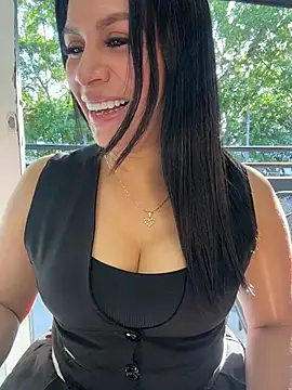 Snapshot of Sofia_Convers chatting on 05.15.26 Sofia Convers online show from 05.15.26