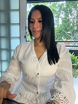 Snapshot of Sofia_Convers chatting on 05.27.26 Sofia Convers online show from 05.27.26