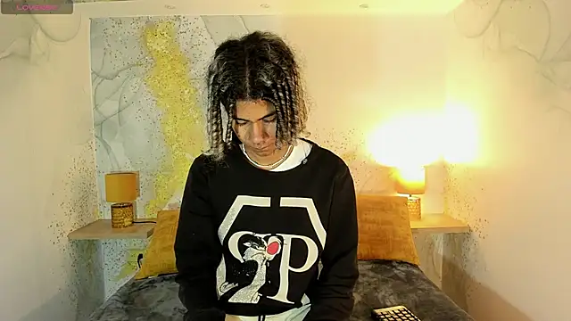 Maxim-Walker online show from 01.25.25