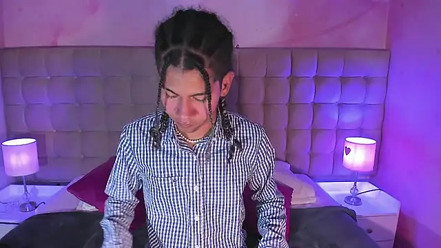 Maxim-Walker online show from 10.03.25