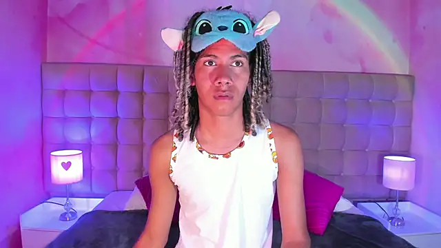 Maxim-Walker online show from 10.08.25