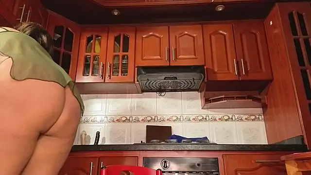 Snapshot of AmberNix chatting on 10.16.25 AmberNix online show from 10.16.25