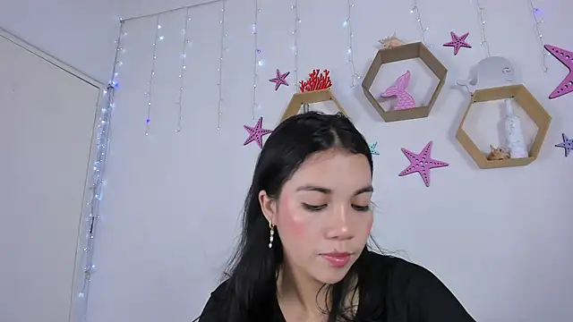 Emiily Parkerr online show from 12.18.24