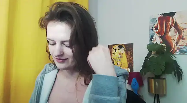 juicyNadine online show from 12.04.24