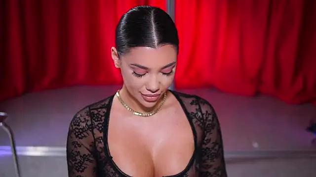 NatyDesiree online show from 01.07.25