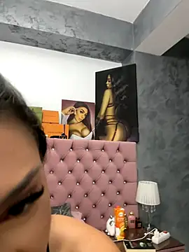 NatyDesiree online show from 09.18.25