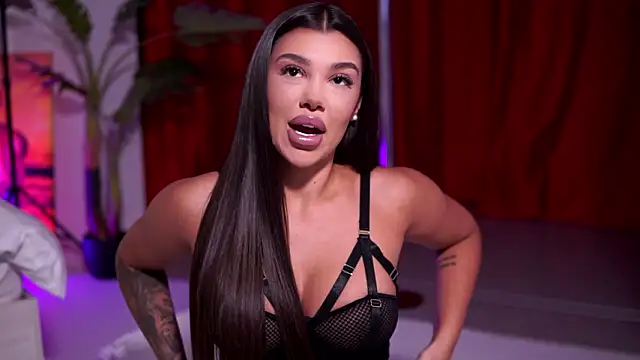 NatyDesiree online show from 02.01.26