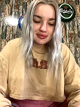 Snapshot of Sextazy chatting on 11.02.25 Sextazy online show from 11.02.25