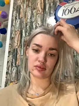 Snapshot of Sextazy chatting on 03.01.26 Sextazy online show from 03.01.26