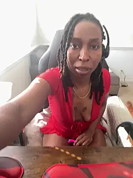 LeyaHoneybuns online show from 02.24.26