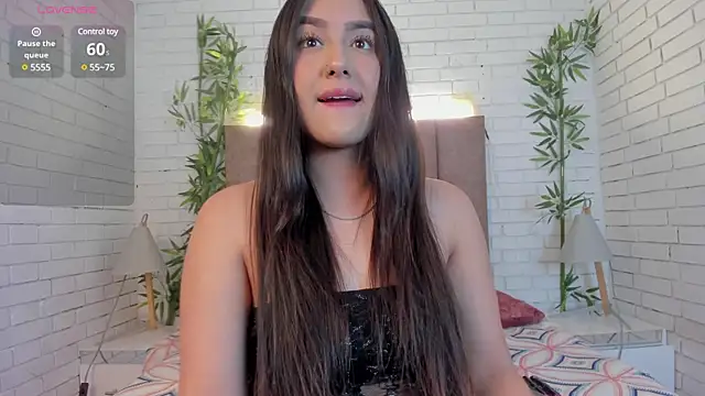 paulina sweett  online show from 01.23.25