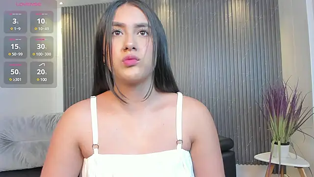 paulina sweett  online show from 02.19.25