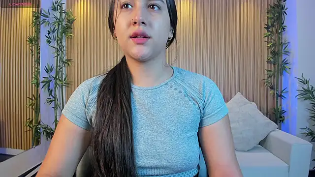 paulina sweett  online show from 09.10.25