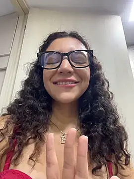 uniquerossie online show from 02.24.26