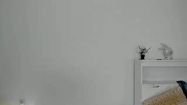 Snapshot of crystalnut chatting on 11.16.25 crystalnut online show from 11.16.25