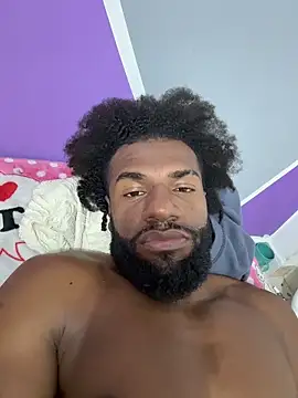 Snapshot of BL4CKBUNY chatting on 10.30.25 BL4CKBUNY online show from 10.30.25